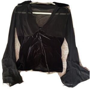 CDC corset like gothic emo top with many of details very cute stylistic choice🖤